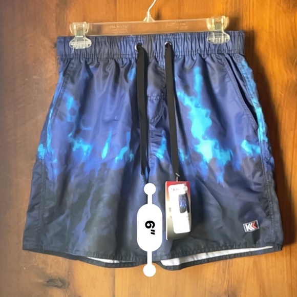 NWT Mens swim trunks - Picture 4 of 4